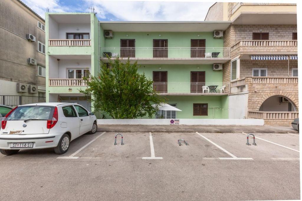 Tatijana Holiday Apartments Makarska Esterno foto