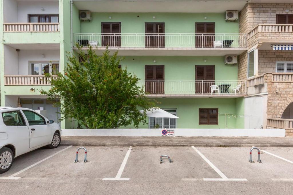 Tatijana Holiday Apartments Makarska Esterno foto